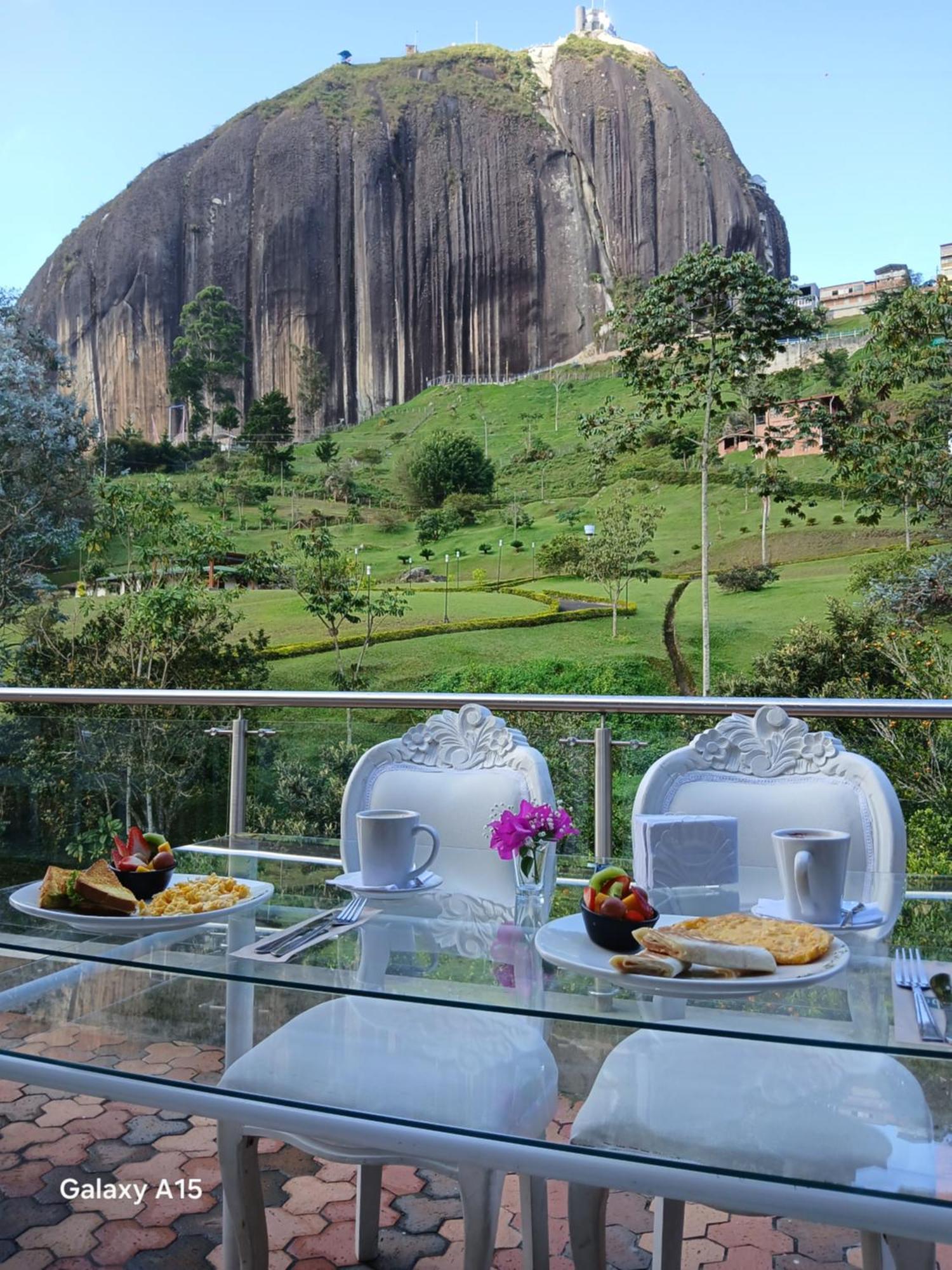 Piedra Del Penol Hotel Guatapé Εξωτερικό φωτογραφία
